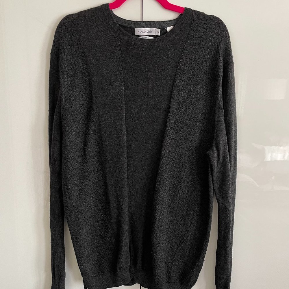 Calvin Klein Men's XL Italian yarn sweater